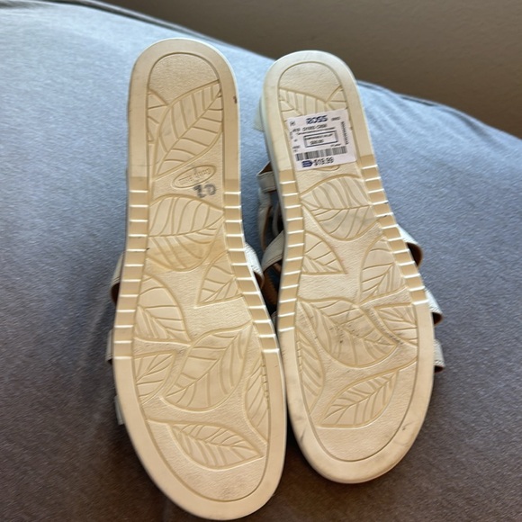 New Women’s size 11 Gladia  style sandals - Picture 5 of 6
